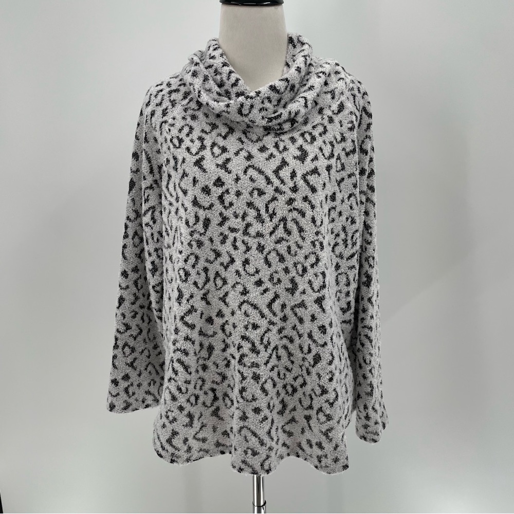 Ruby Rd Petite Woman’s Animal Print Sweater